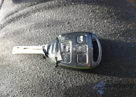 2004 Lexus Es 330 z USA, uszkodzony, nr VIN JTHBA30G345032839